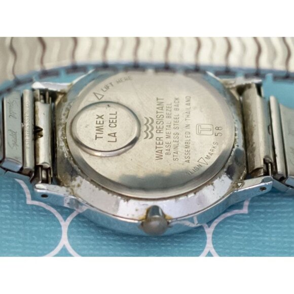 7 inch, Vintage Silver Tone Circular Majestic Watch by Timex - R32 - Picture 3 of 4